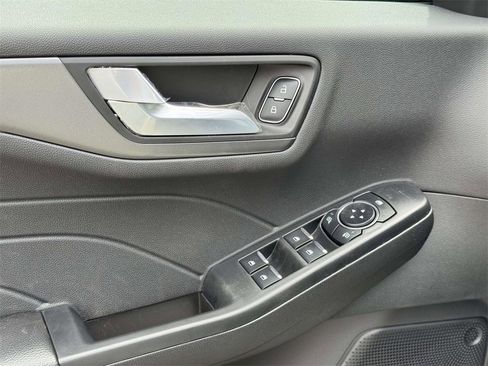 New 2026 Ford Escape SE image 16