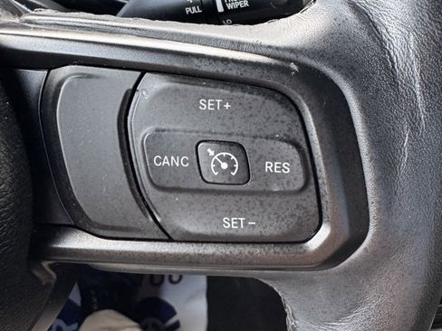 Used 2022 Jeep Wrangler Unlimited Sport image 23