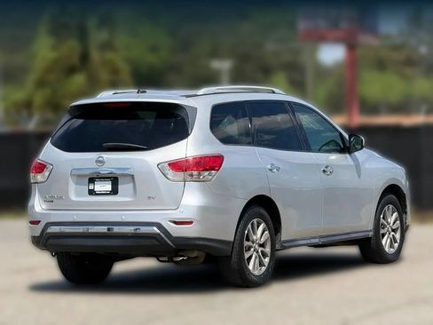 Used 2015 Nissan Pathfinder SV FWD image 9