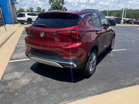 Used 2023 Buick Encore GX Essence w/ Experience Buick Package FWD image 4