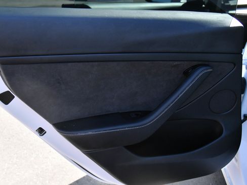 Used 2023 Tesla Model 3 Standard Range RWD image 32