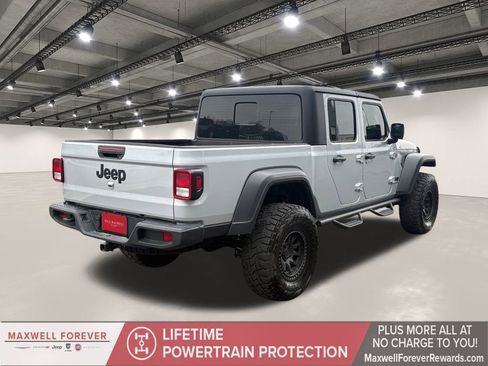 Used 2024 Jeep Gladiator Sport image 16