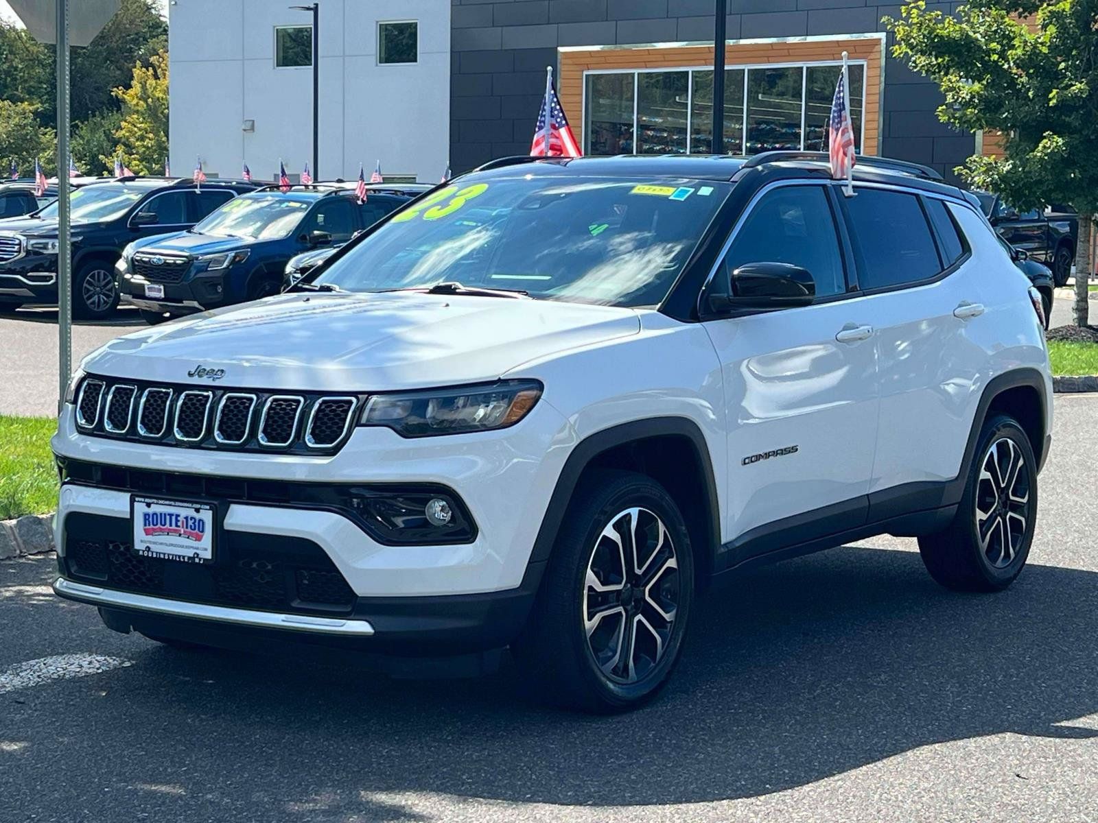 Used 2023 Jeep Compass Limited AWD/4WD image 2