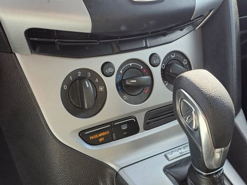 Used 2013 Ford Focus SE w/ Interior Protection Pkg image 22