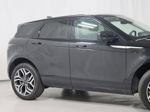 Used 2021 Land Rover Range Rover Evoque SE image 4