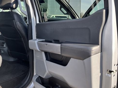 Used 2022 Ford F150 XLT w/ Trailer Tow Package image 11