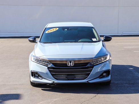 Used 2022 Honda Accord Sport image 2