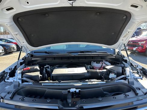 New 2026 Chevrolet Suburban Premier image 26