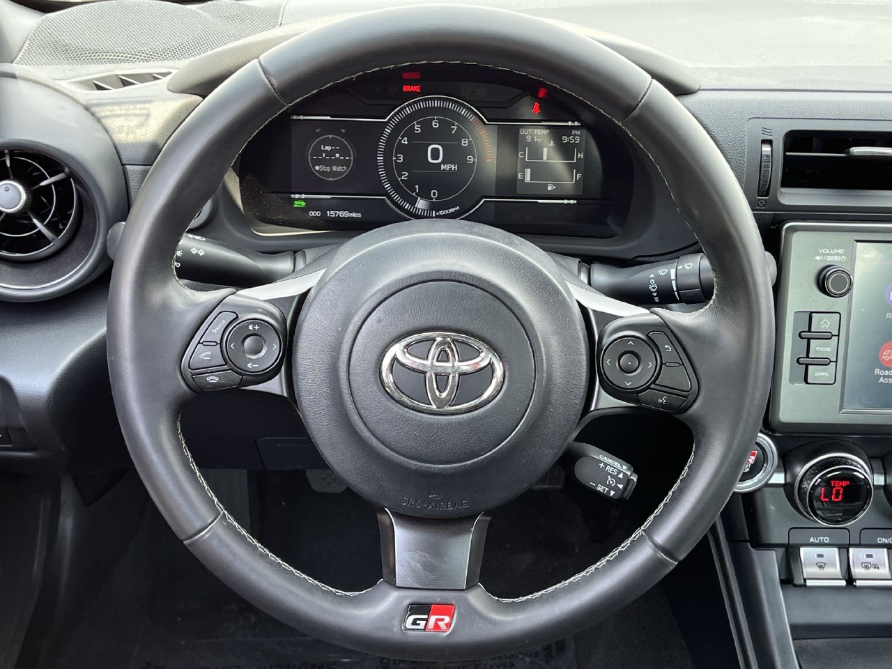Used 2023 Toyota GR86 w/ ALL Weather Mat Package (TMS) RWD image 11