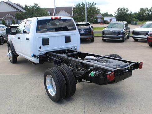 New 2026 RAM 4500 Tradesman w/ Chrome Appearance Group AWD/4WD image 4
