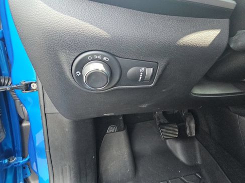 Used 2022 Jeep Compass Sport FWD image 22