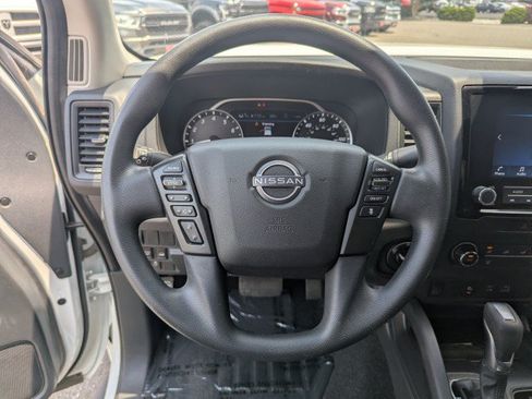 Used 2022 Nissan Frontier S w/ Technology Package AWD/4WD image 12