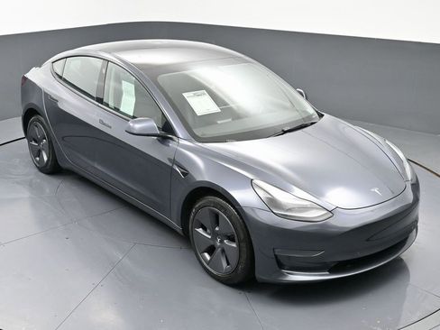 Used 2022 Tesla Model 3 Long Range image 45