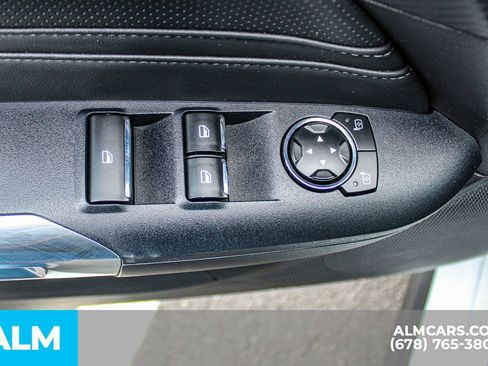 Used 2025 Ford Mustang Premium RWD image 38