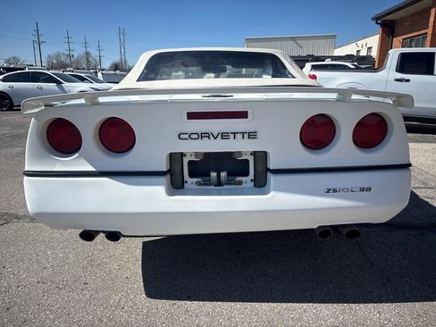 Used 1990 Chevrolet Corvette Convertible image 12
