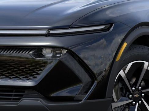 New 2026 Chevrolet Equinox EV LT AWD/4WD image 10
