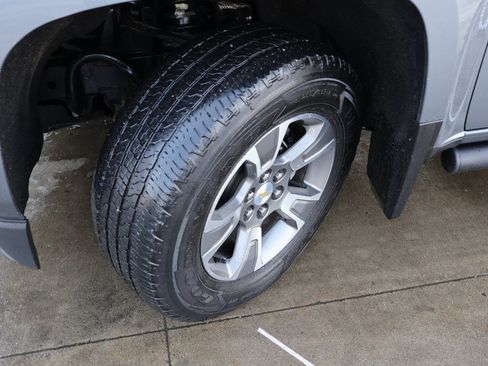 Used 2018 Chevrolet Colorado Z71 image 39