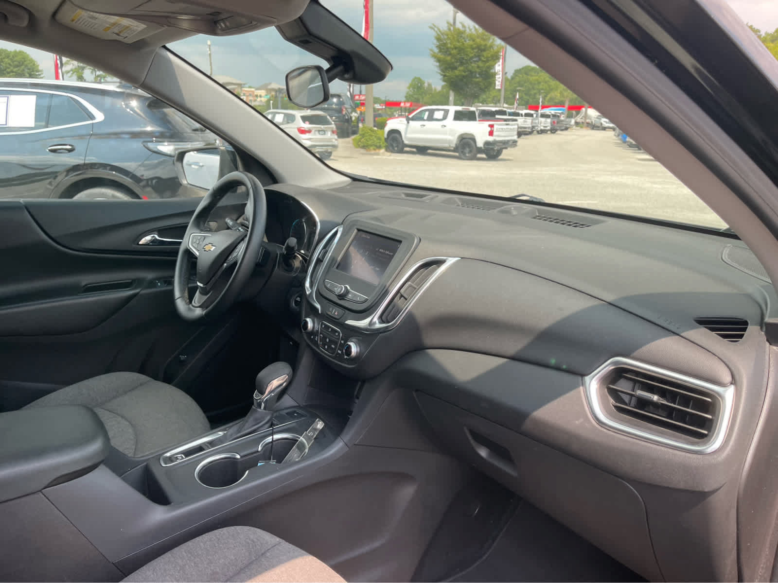 Used 2024 Chevrolet Equinox LT AWD/4WD image 27