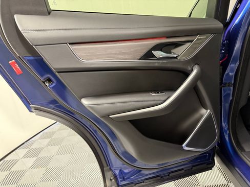 Used 2023 Jaguar F-PACE S image 15