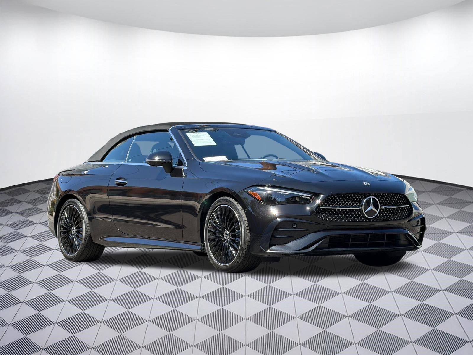 Used 2024 Mercedes-Benz CLE 450 4MATIC Cabriolet image 6