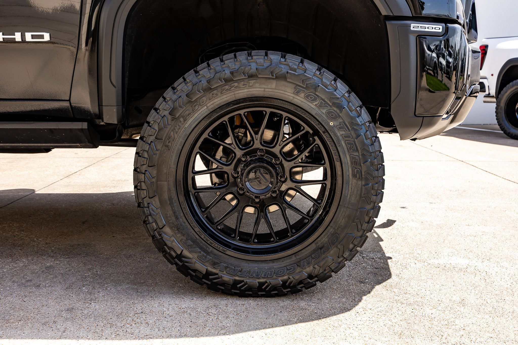 Used 2026 GMC Sierra 2500 AT4X AWD/4WD image 12