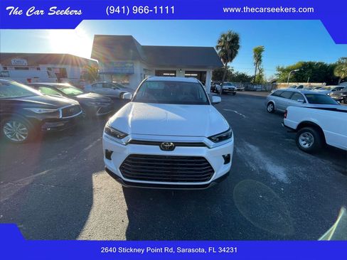 Used 2024 Toyota Grand Highlander Limited Sport Utility 4D image 1