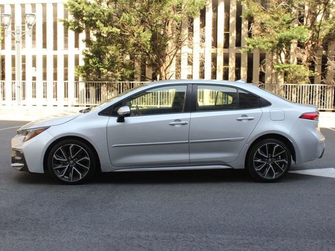 Used 2022 Toyota Corolla SE FWD image 12