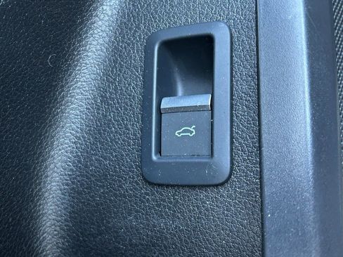 Used 2021 Audi Q5 2.0T Premium image 39