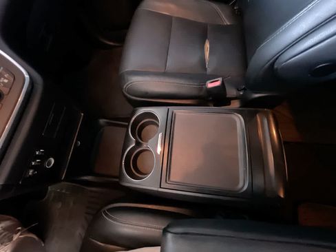 Used 2015 Toyota Sienna SE FWD image 20