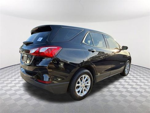 Used 2019 Chevrolet Equinox LS image 5