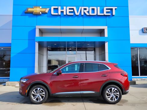 Used 2023 Buick Envision Essence image 32