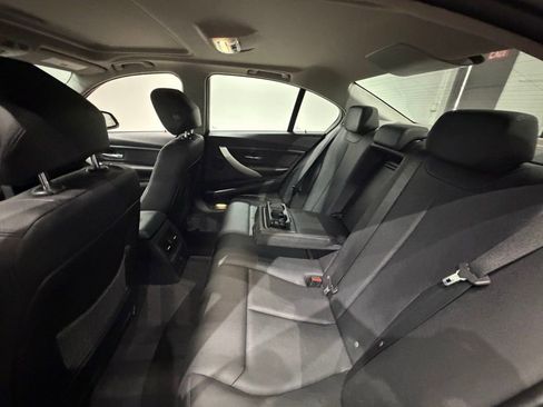 Used 2013 BMW 320i xDrive Sedan AWD/4WD image 26