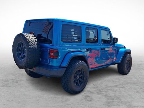 Used 2020 Jeep Wrangler Unlimited Sahara AWD/4WD image 5