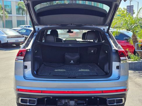 Used 2024 Volkswagen Atlas Cross Sport SEL Premium R-Line image 7