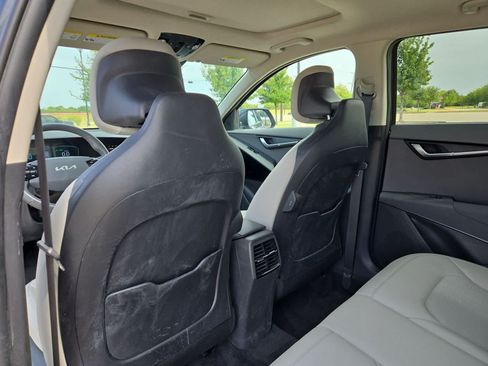 Certified 2024 Kia Niro EX Touring FWD image 16