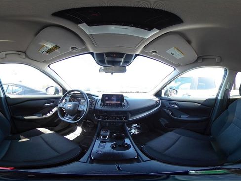 Used 2025 Nissan Rogue SV FWD image 44