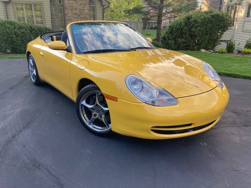 Used 2001 Porsche 911 Cabriolet image 3