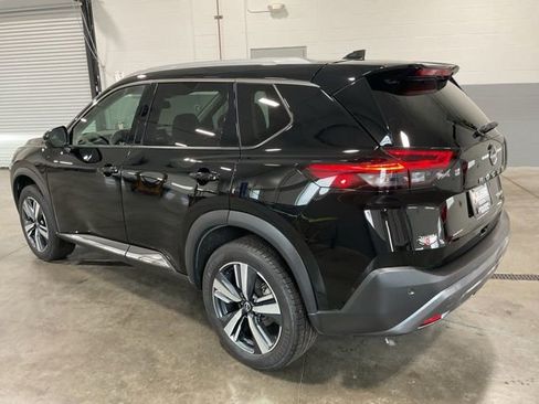 Used 2023 Nissan Rogue SL image 4