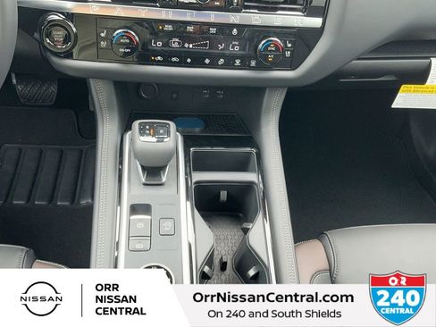 New 2026 Nissan Pathfinder Platinum AWD/4WD image 25