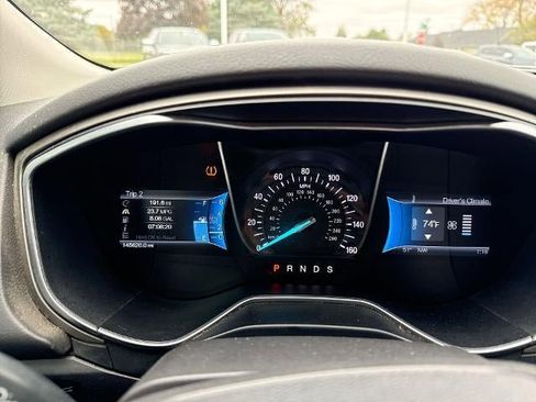 Used 2014 Ford Fusion SE w/ Equipment Group 202A image 12