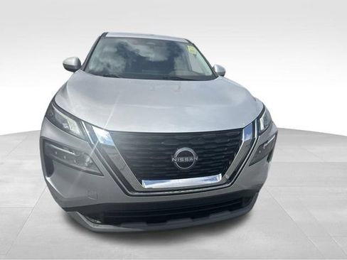 Used 2023 Nissan Rogue SV AWD/4WD image 3
