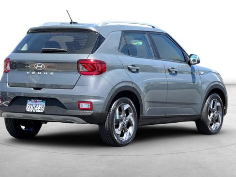 Certified 2026 Hyundai Venue SEL FWD image 8