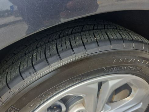 Used 2025 Honda Accord LX image 11