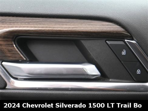 Used 2024 Chevrolet Silverado 1500 LT Trail Boss w/ Convenience Package II image 13