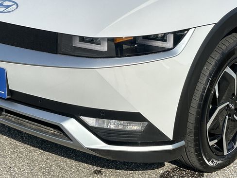 Certified 2023 Hyundai Ioniq 5 SEL AWD/4WD image 9