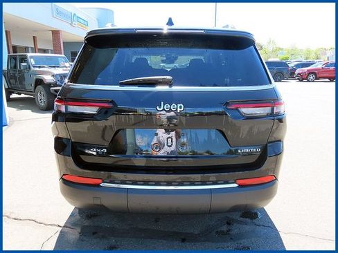 Used 2023 Jeep Grand Cherokee L Limited AWD/4WD image 6