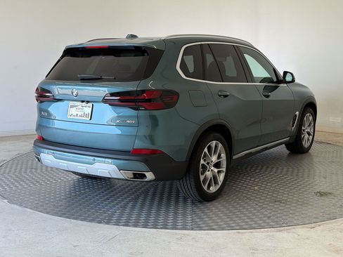 Used 2024 BMW X5 xDrive40i w/ Premium Package AWD/4WD image 9