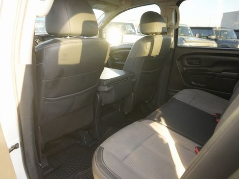 Used 2021 Nissan Titan S w/ S Utility Package image 11