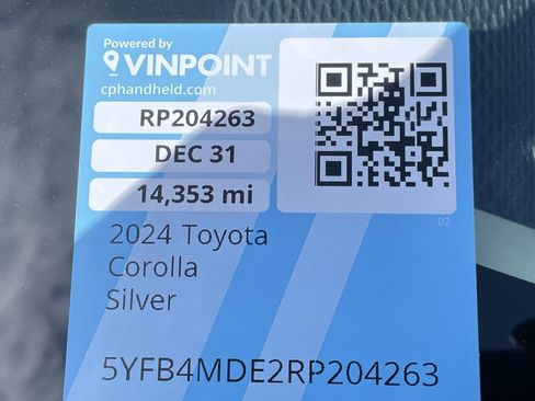 Used 2024 Toyota Corolla LE image 3