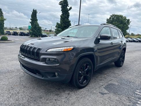 Used 2016 Jeep Cherokee High Altitude AWD/4WD image 15